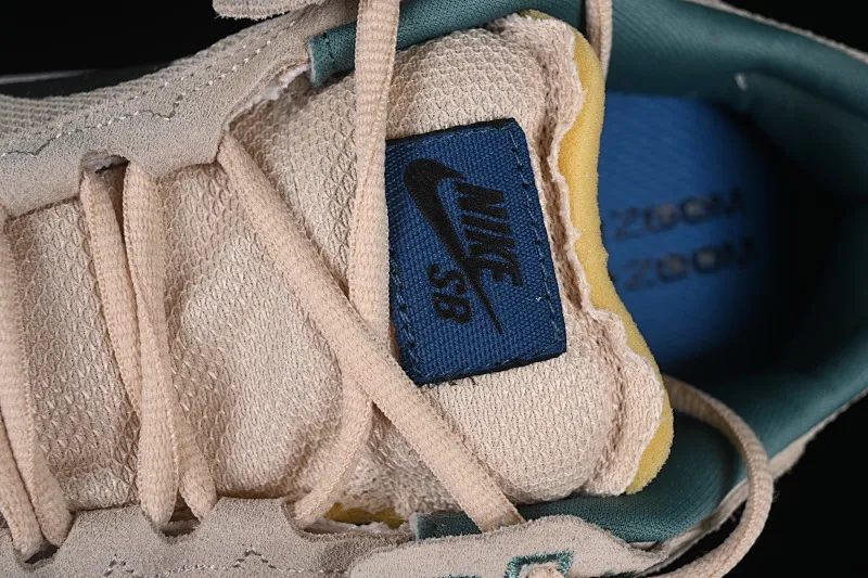 All categories Nk SB Dunk series Nk SB Dunk Low low-top sneakers Nk SB Day One Nike low-top casual sneakers FN4210-100